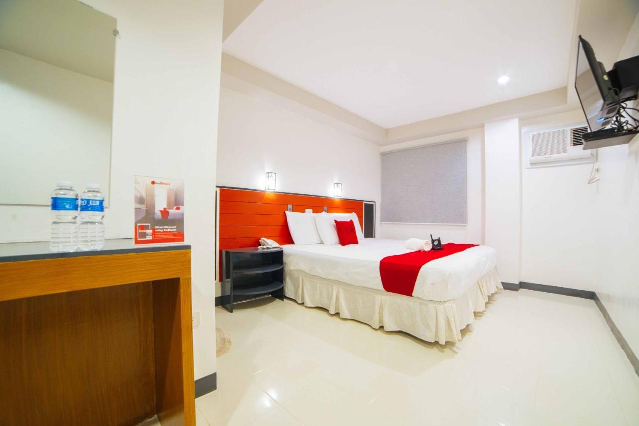레드도어즈 플러스 니어 산 페드로 카테드랄 호텔 Davao City 외부 사진